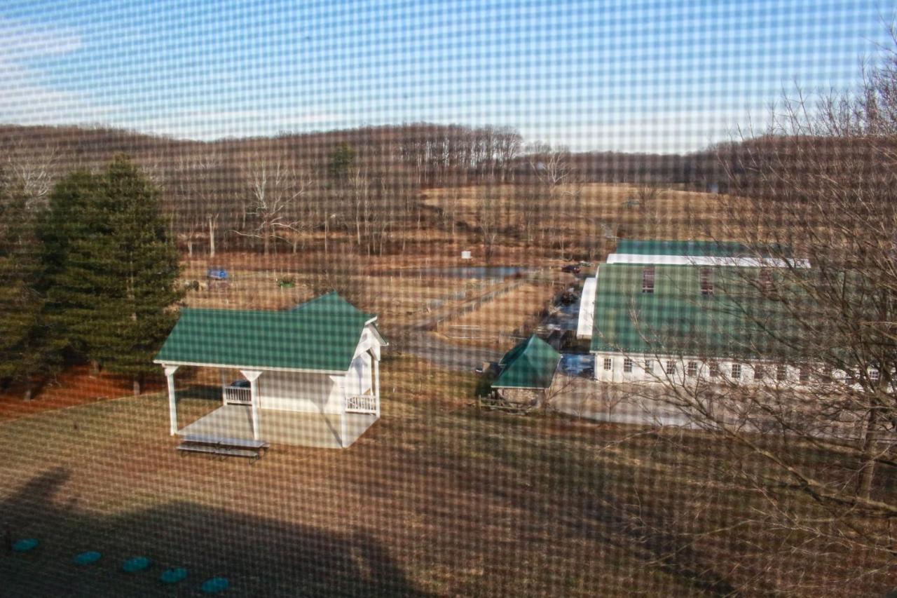 Mary'S Land Farm Hotel Ellicott City Exterior photo