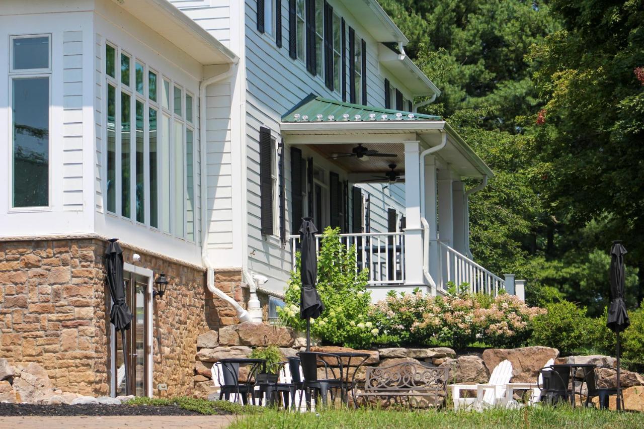 Mary'S Land Farm Hotel Ellicott City Exterior photo