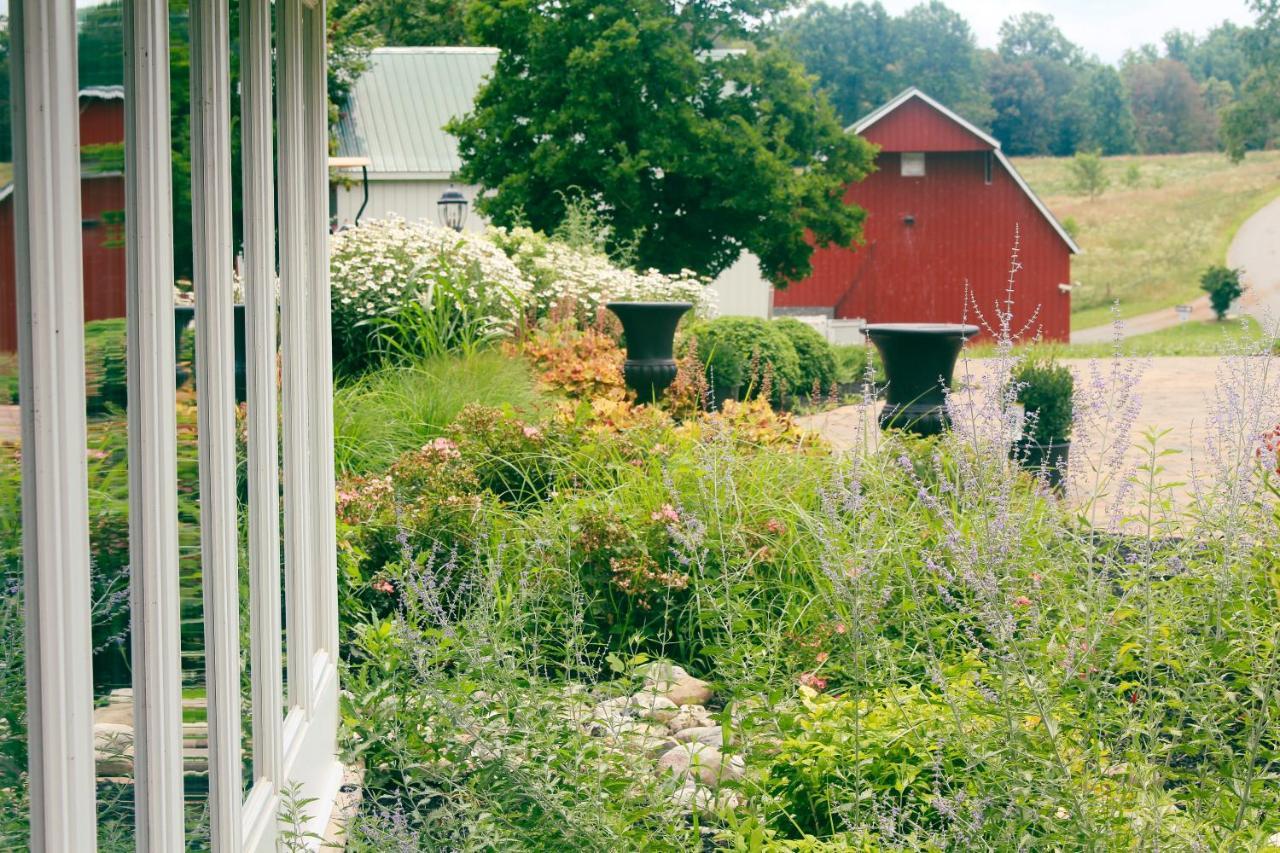 Mary'S Land Farm Hotel Ellicott City Exterior photo